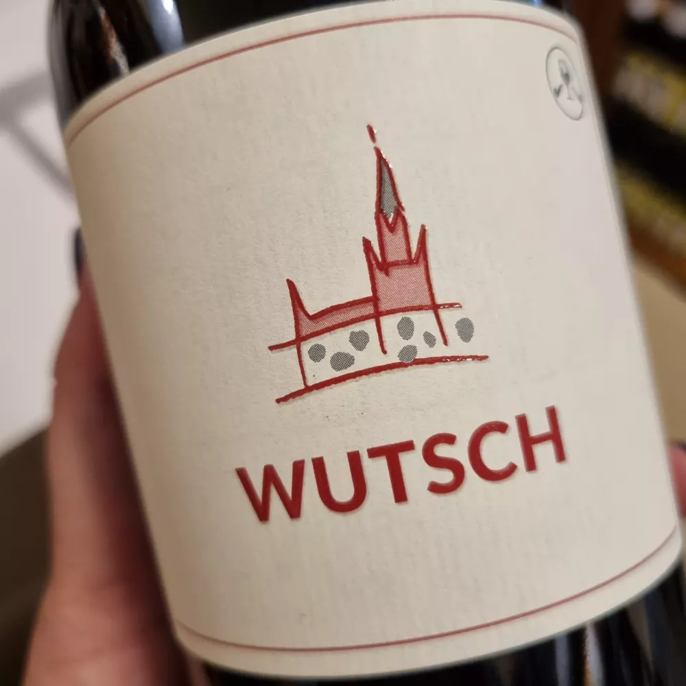 Rotwein "Wutsch" das einzigartige Etikett von GEIST&RAUCH