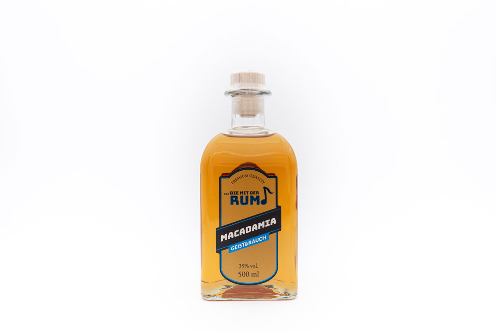 Macadamialikör mit Rumnote bei GEIST&RAUCH