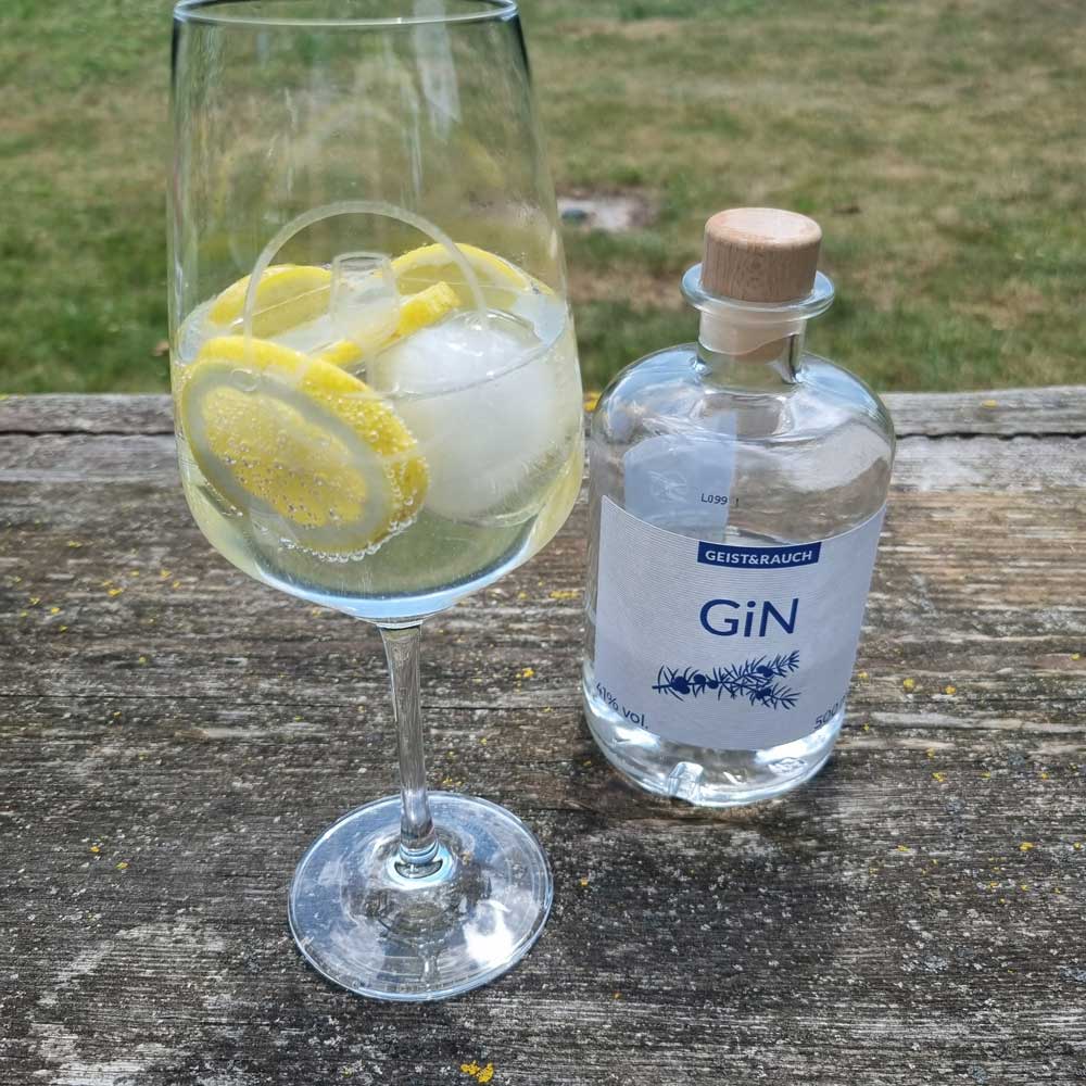 GIN mit Zitrone von GEIST&RAUCH