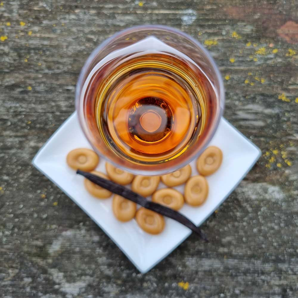 Spiced Rum Glas von oben von GEIST&RAUCH